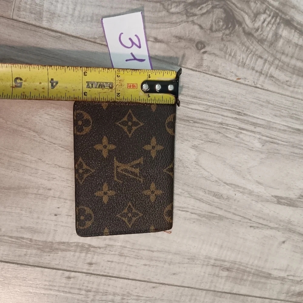 Louis Vuitton Card case Pass case Business card holder Unisex Monogram